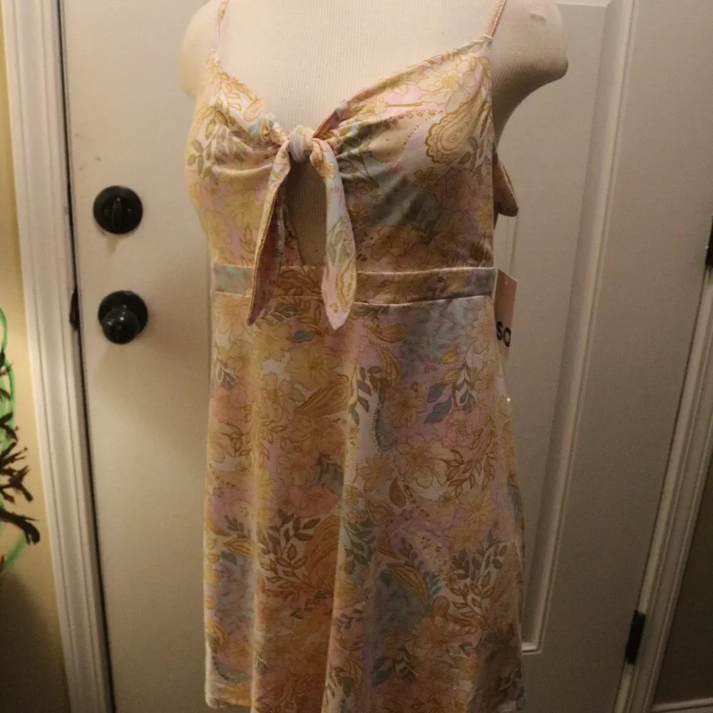 Kohls So tie knot skater mini dress new with tags size large